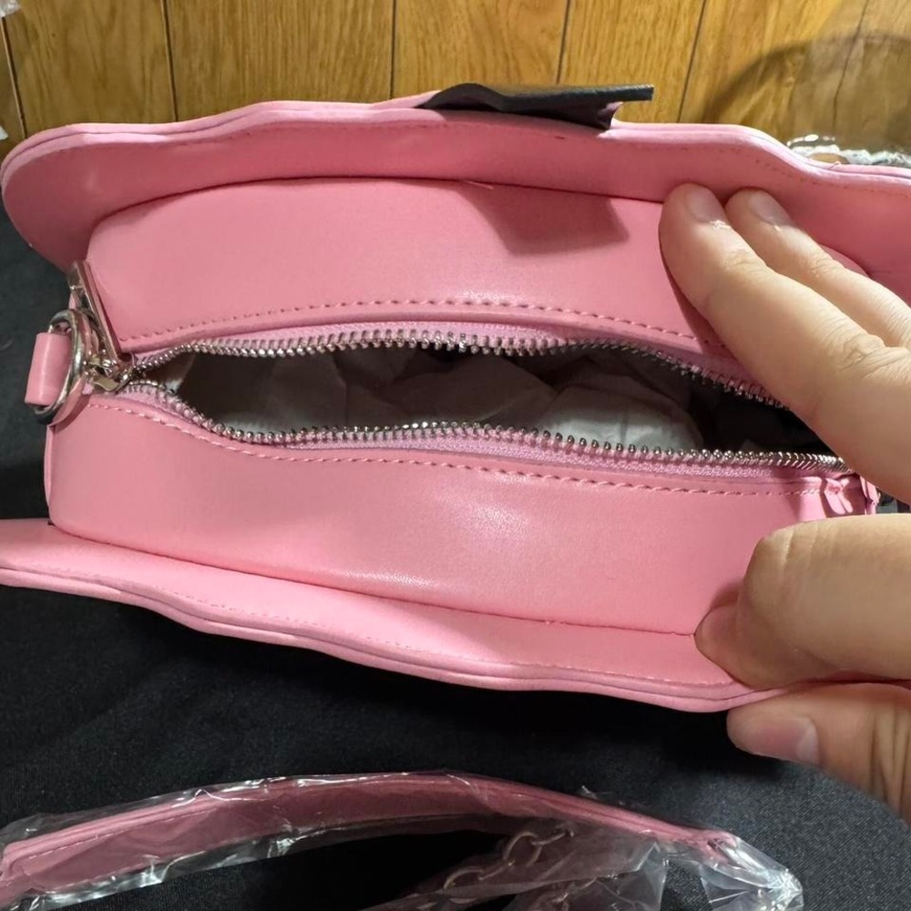 Pink Trick'r Treat pumpkin bag with adjustable strap NEW - Picture 5 of 5